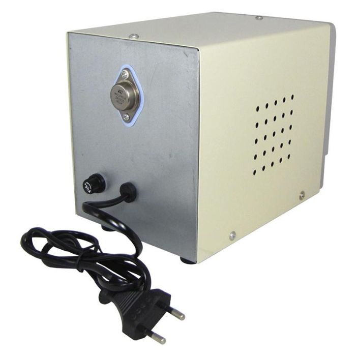 Блок питания AIDA AD-1502D+, 15V, 2A, цифровая индикация, RF индикатор, автовосстановление после КЗ